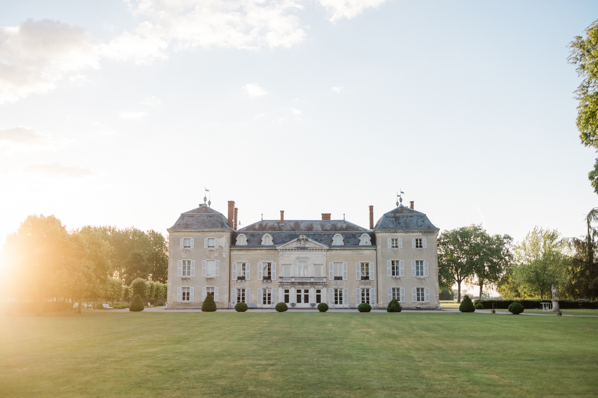 Read more about the article L’œil du photographe : Un mariage dans un château en Bourgogne