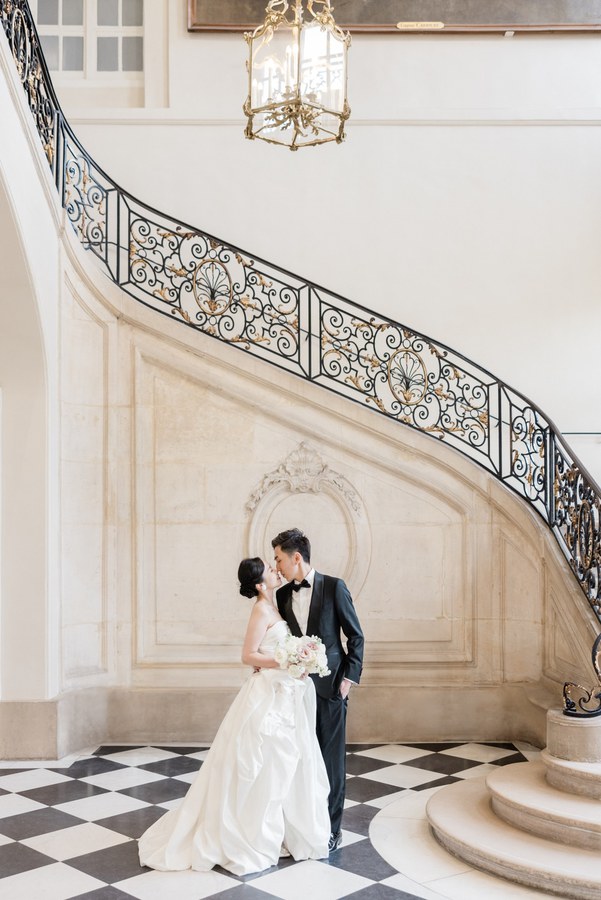 Romantic wedding at the Rodin Museum