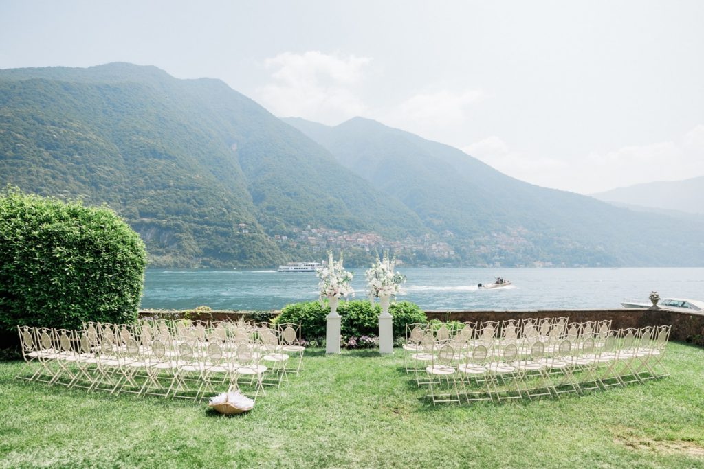 Ceremony setting with the view on the Lake Como