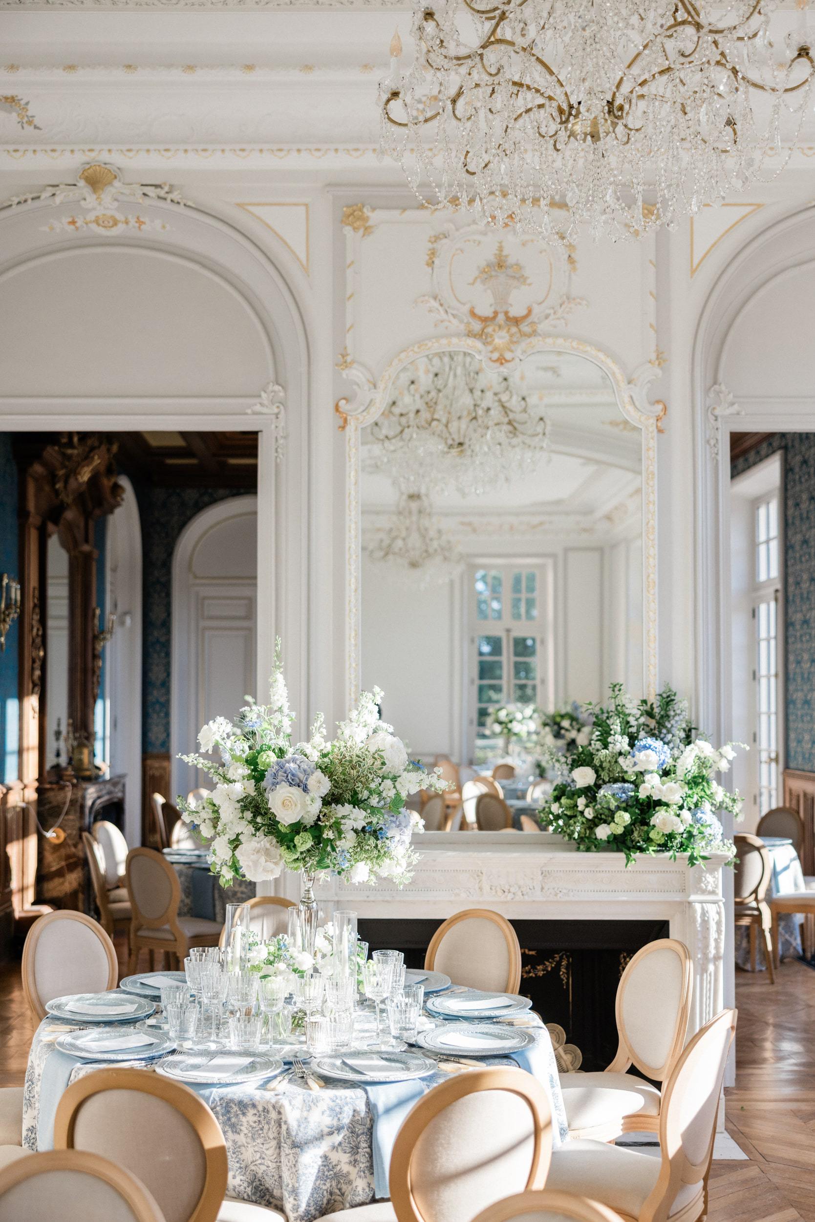 Elegant French château reception decorated for Anna and Gregor’s wedding