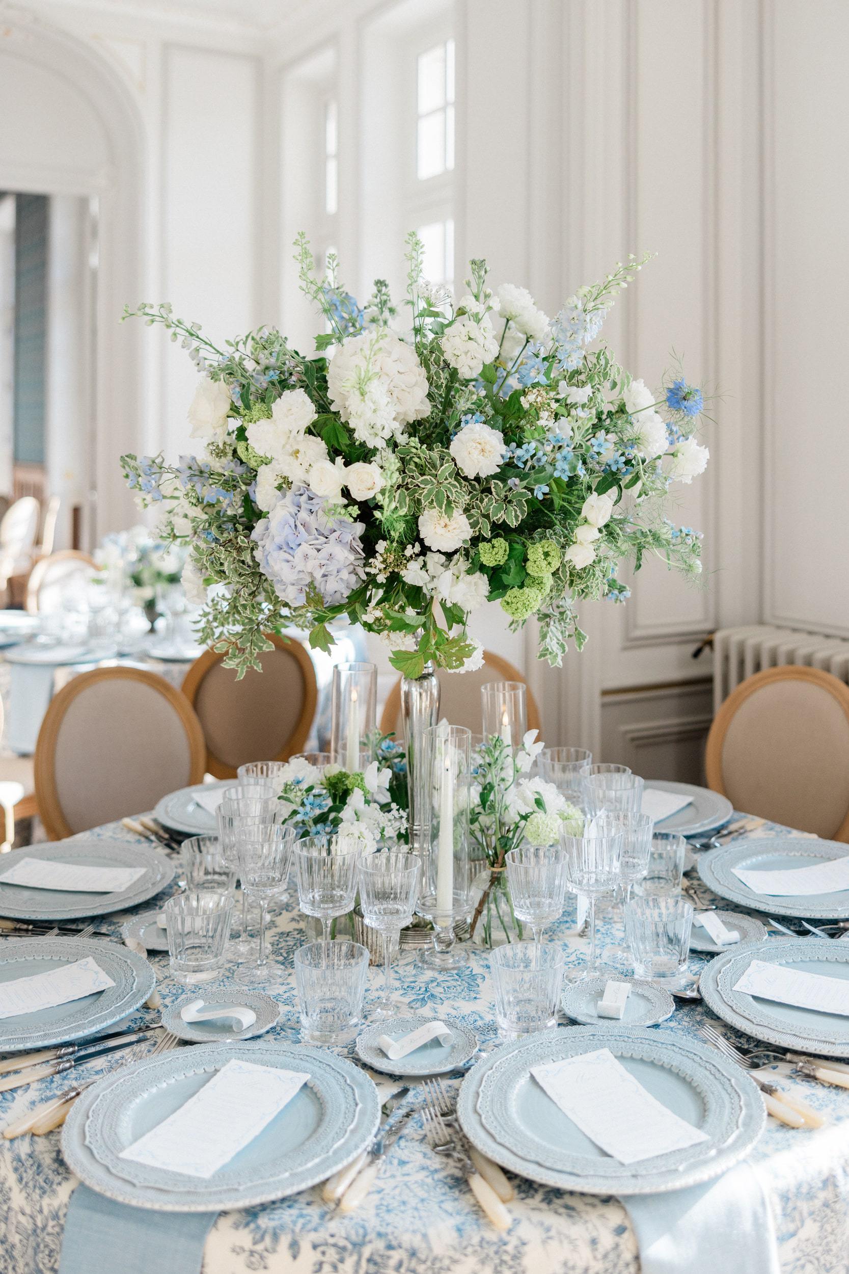 Sophisticated wedding reception styling in France