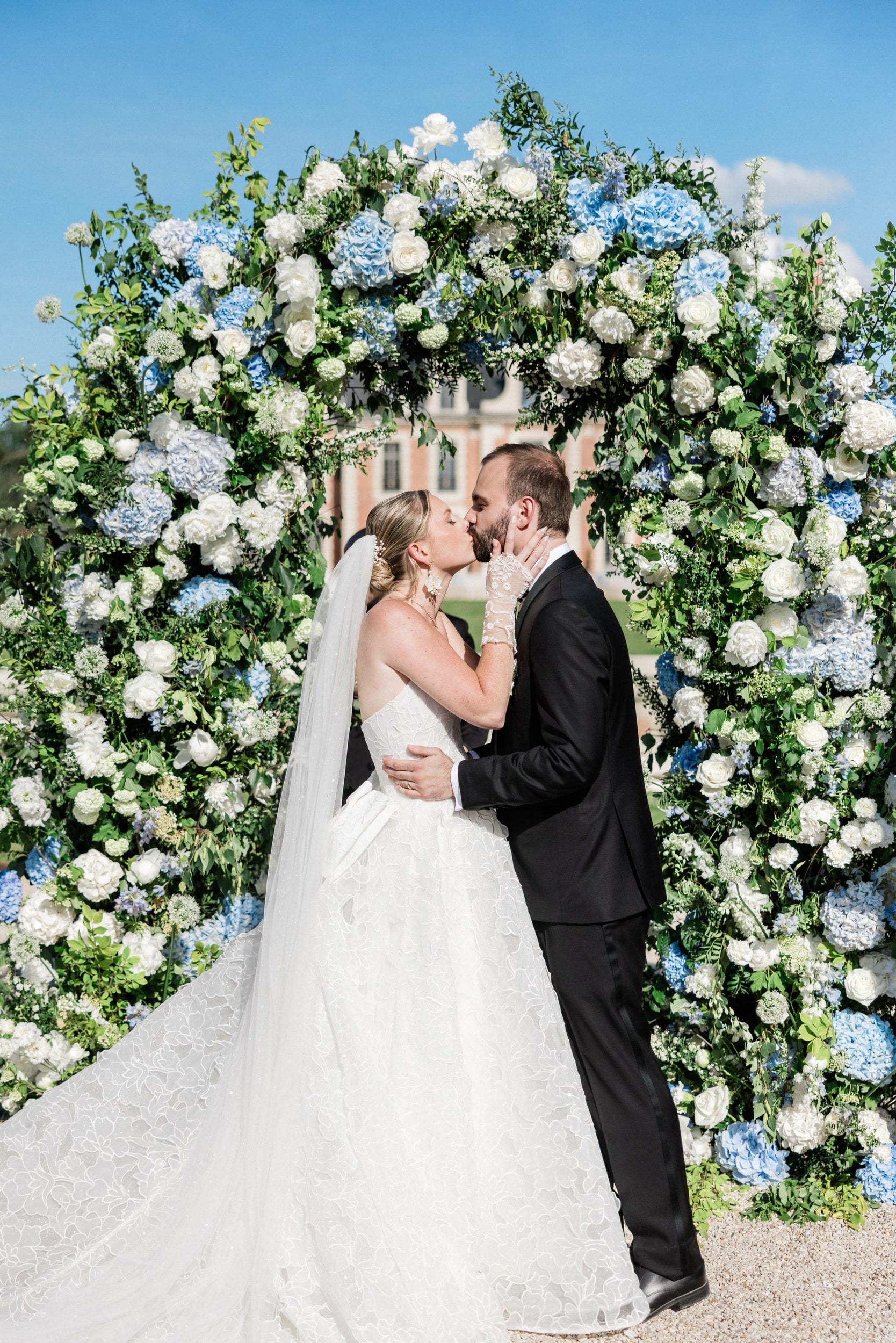 chateau-nainville-les-roches-wedding-ceremony7
